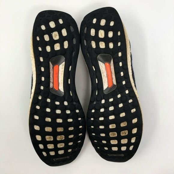 Adidas Ultra Boost. Men’s 11 - Picture 4 of 5